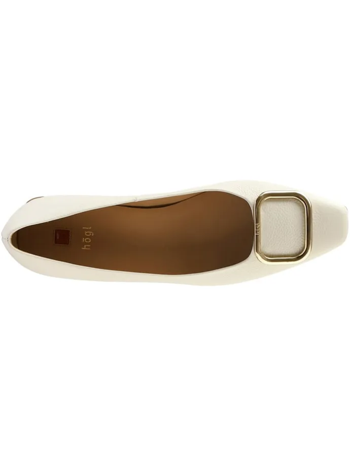 Leder-Ballerinas in Creme
