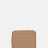 Leder-Geldbörse "Dot S" in Beige - (B)10 x (H)8 x (T)2 cm