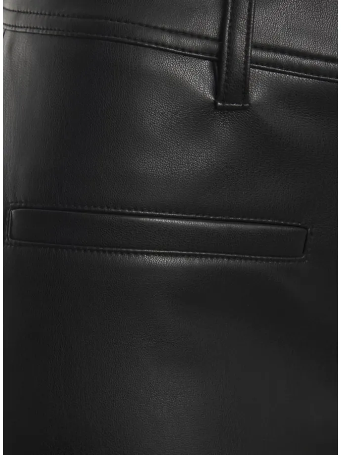 Lederimitathose in schwarz