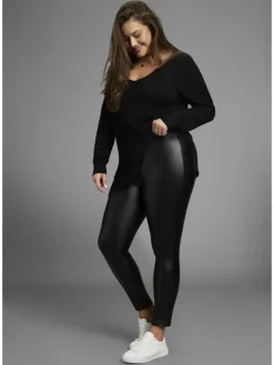 Lederimitathose in schwarz