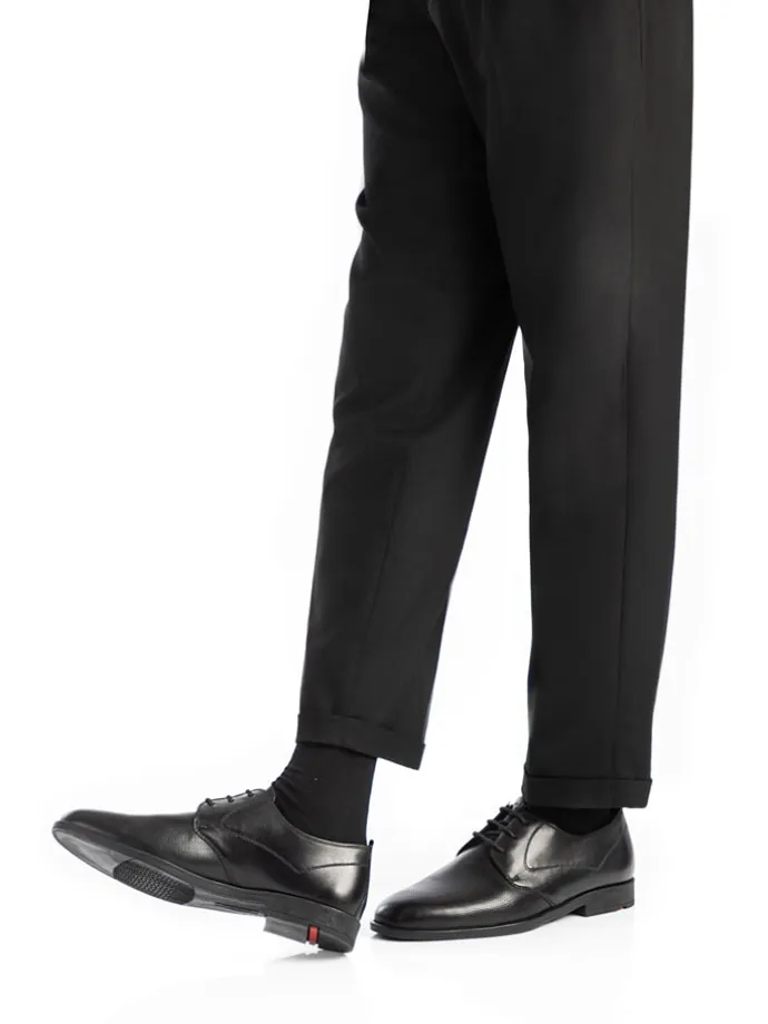 Leder-Schnürschuhe "Derby" in Schwarz