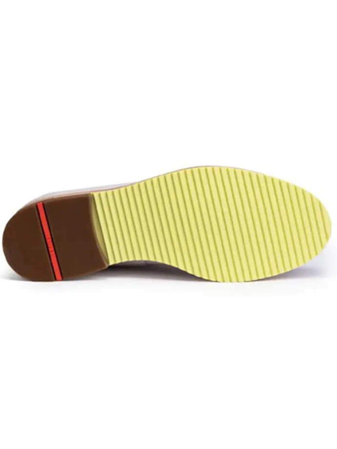Leder-Schnürschuhe in Creme
