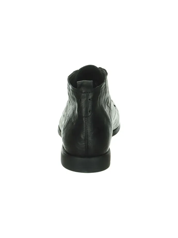 Leder-Schnürschuhe in Schwarz