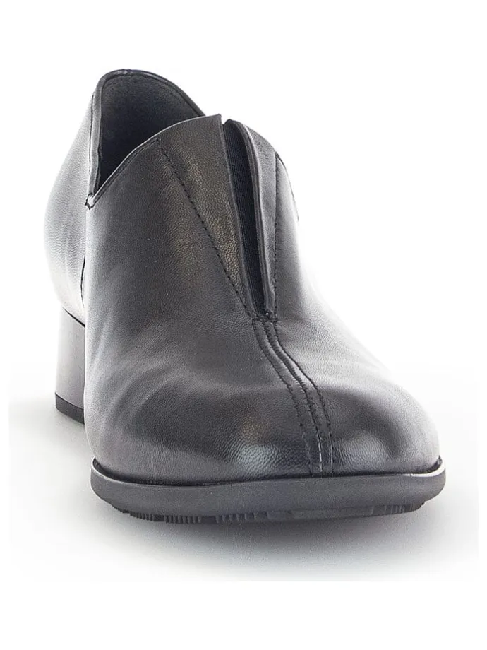 Leder-Slipper in Schwarz