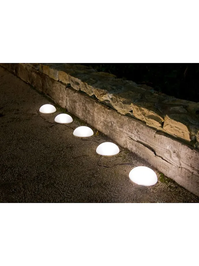 LED-Solar-Bodenspots "Half Moon" in Weiß