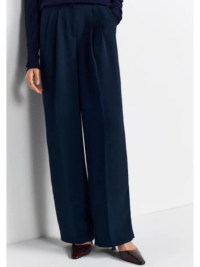 Marlenehose in Dunkelblau