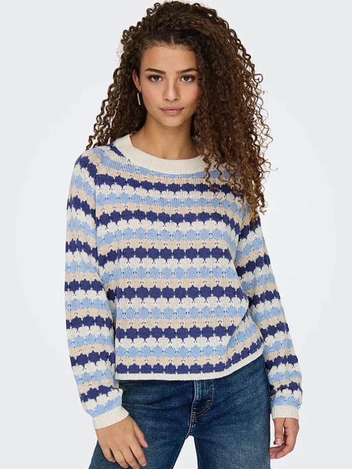 Pullover in Bunt