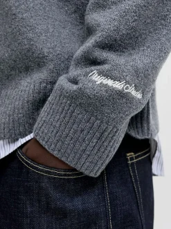 Pullover in Grau