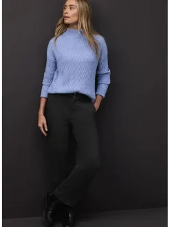 Pullover in Hellblau