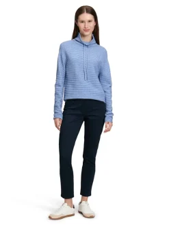 Pullover in Hellblau
