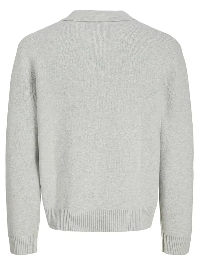 Pullover in Hellgrau