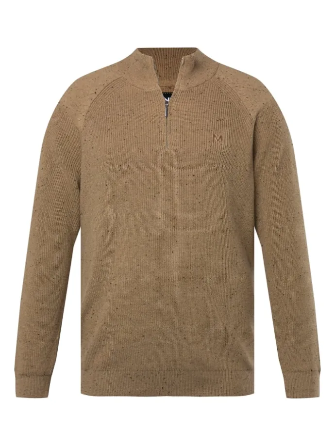 Pullover in sandstein