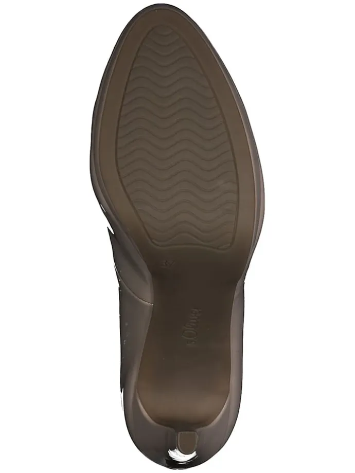 Pumps in Beige