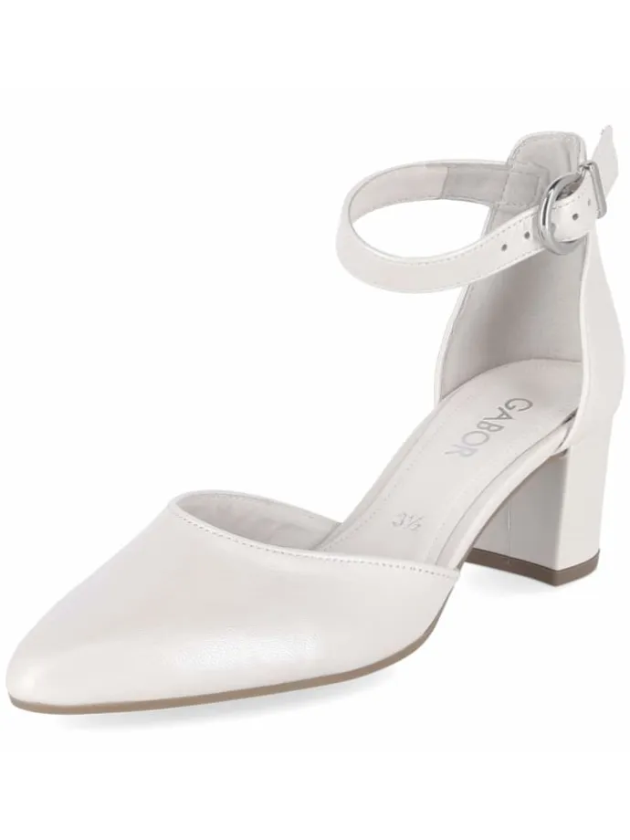Pumps in weiss