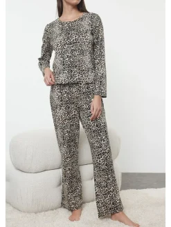 Pyjama in Grau