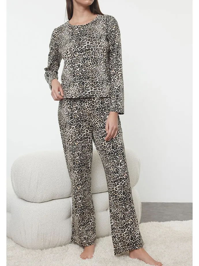 Pyjama in Grau