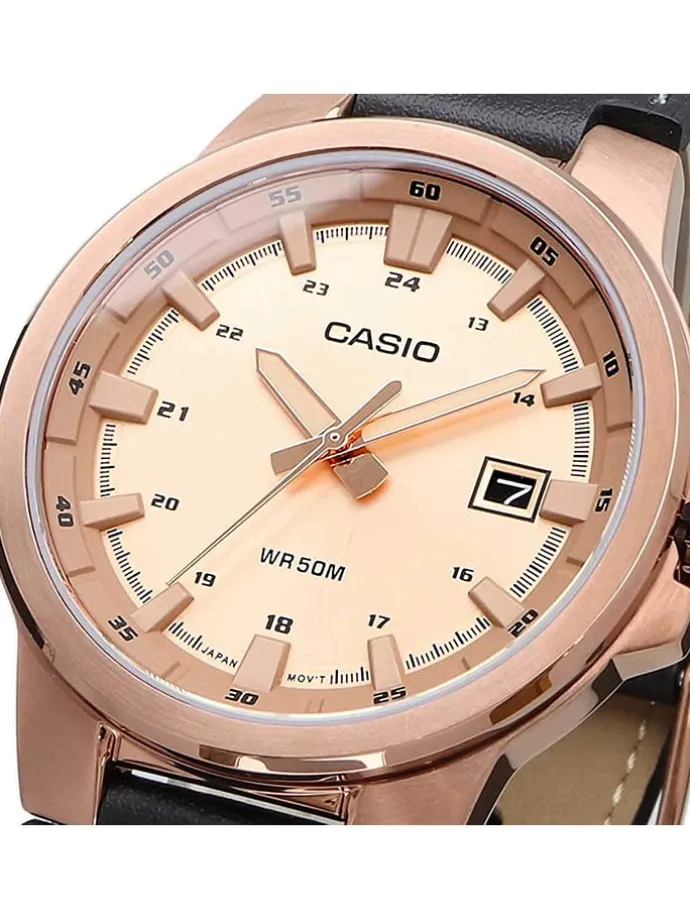 Quarzuhr "Casio Collection" in Schwarz
