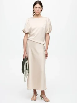 Rock in Beige