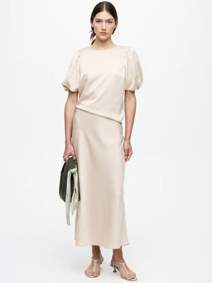 Rock in Beige
