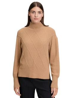Rollkragenpullover in Camel