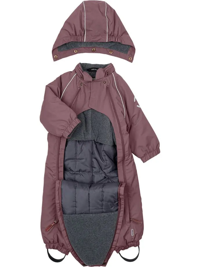 Schneeanzug in Rosa