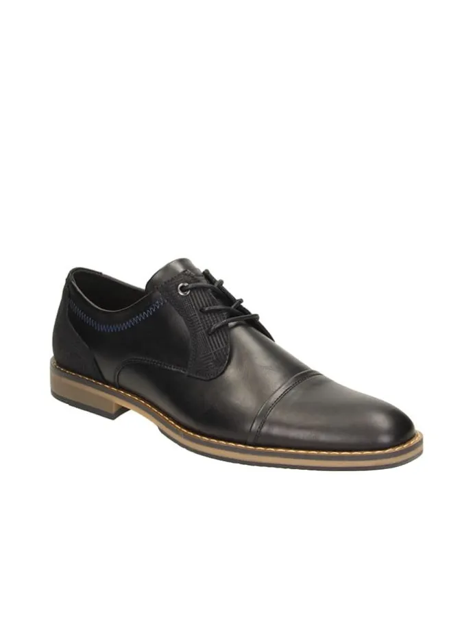 Schnürschuhe in Schwarz