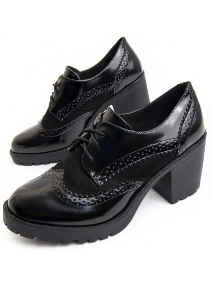 Schnürschuhe Medel in Schwarz