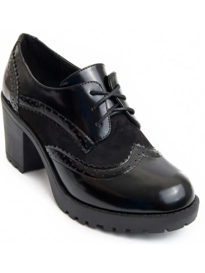 Schnürschuhe Medel in Schwarz