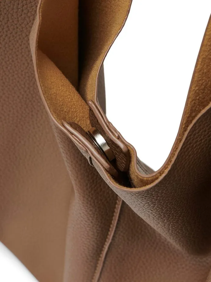 Schultertasche in Hellbraun