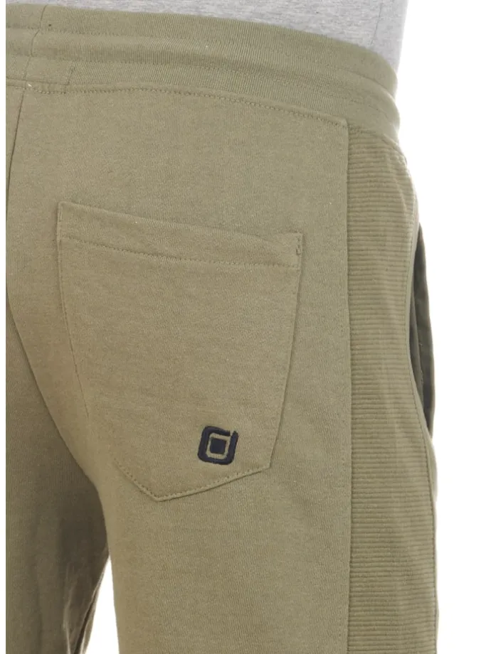 Short RIVBlake comfort/relaxed in Oliv