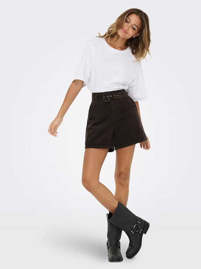 Shorts in Dunkelbraun