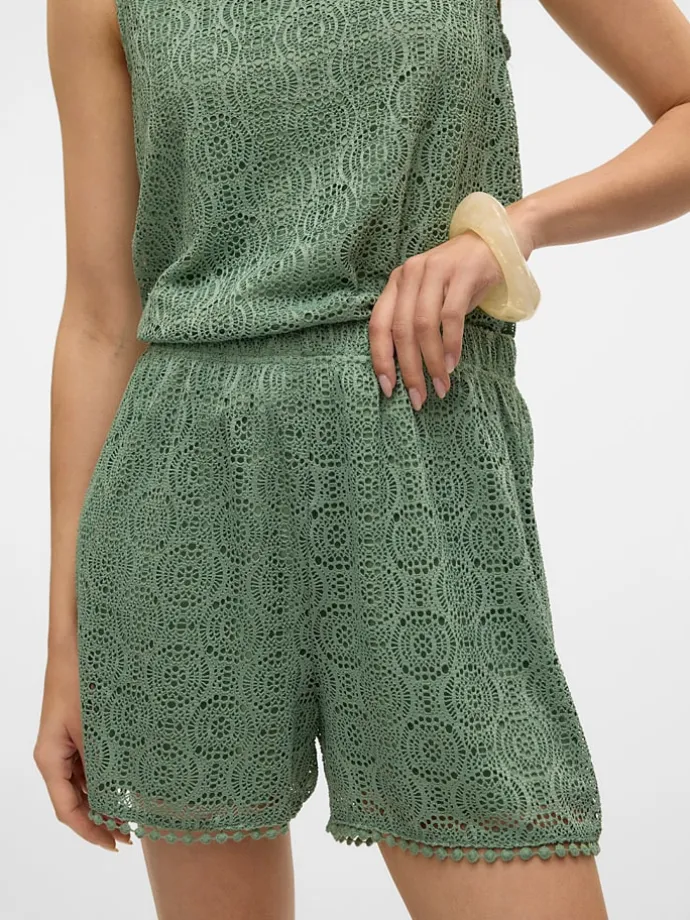 Shorts in Grün