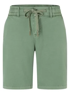 Shorts in Grün