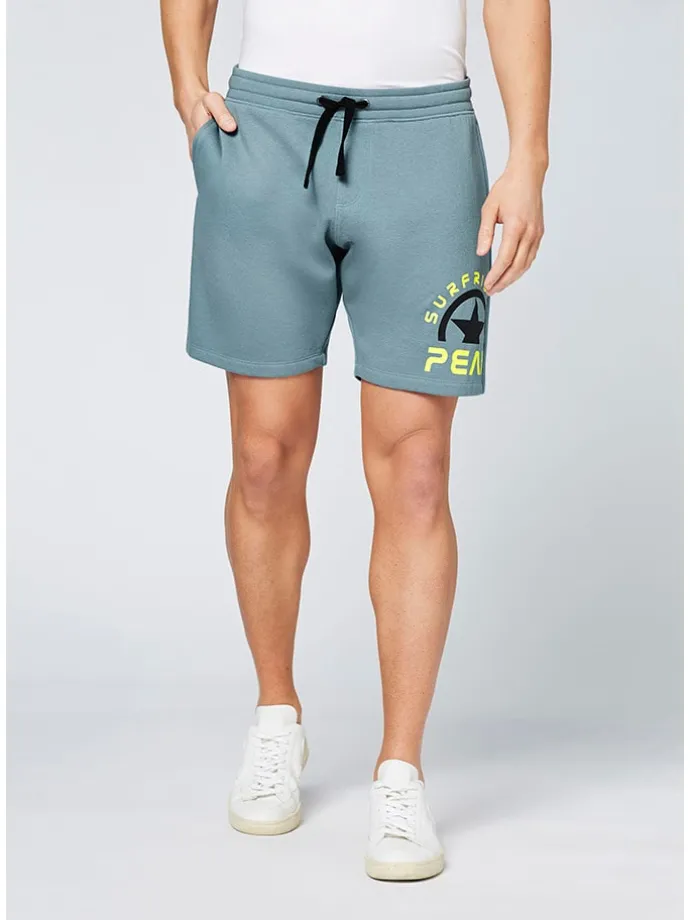 Shorts in Hellblau