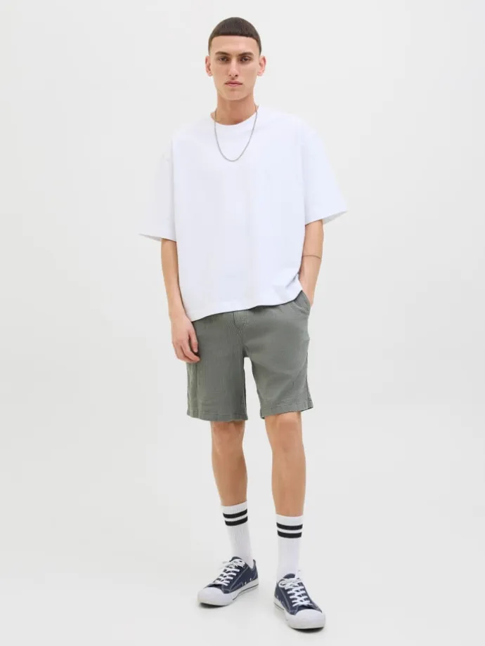Shorts in Mulled Basil