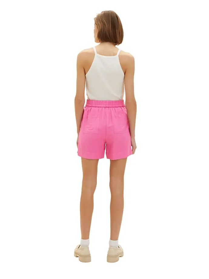 Shorts in Pink