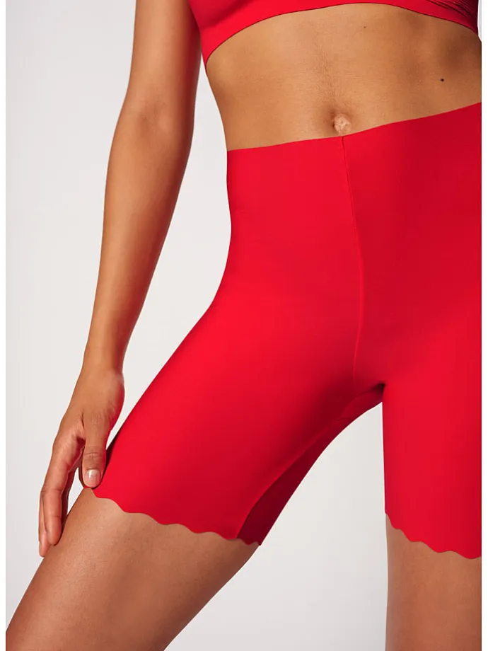 Shorts in Rot