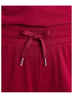 Shorts in Rot