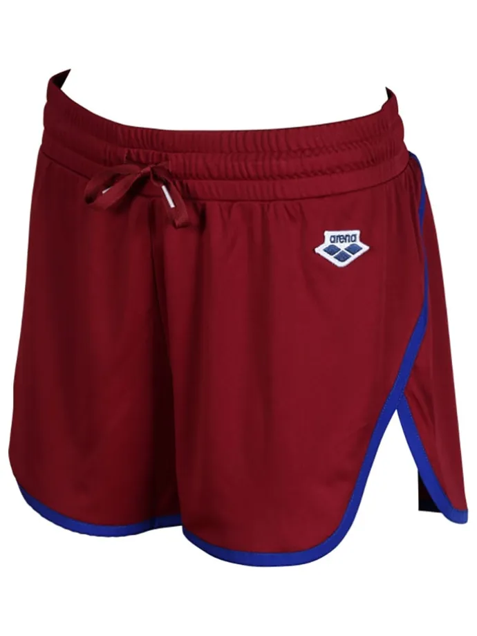 Shorts in Rot