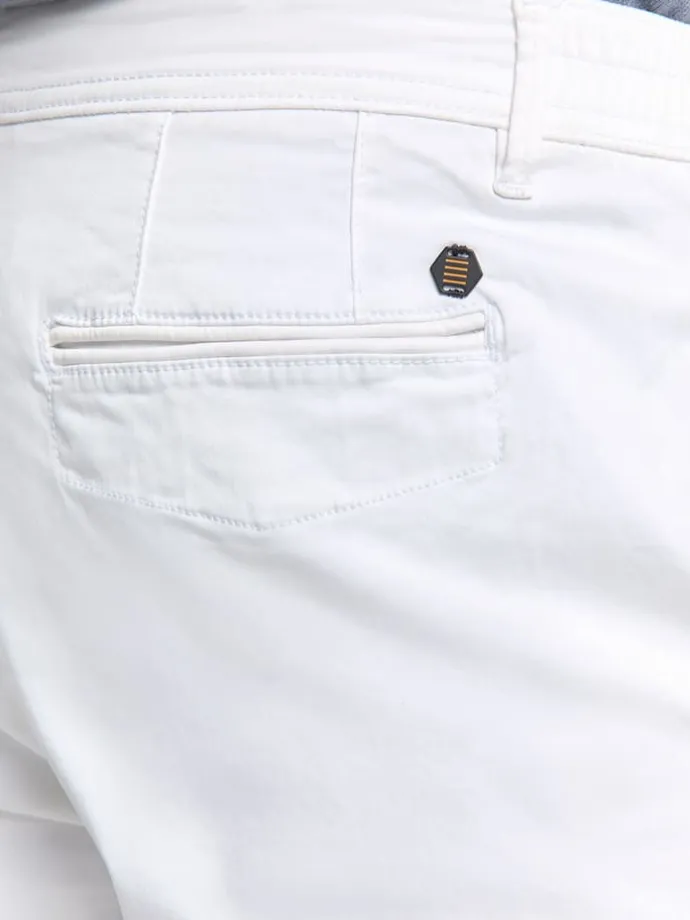 Shorts in Weiß