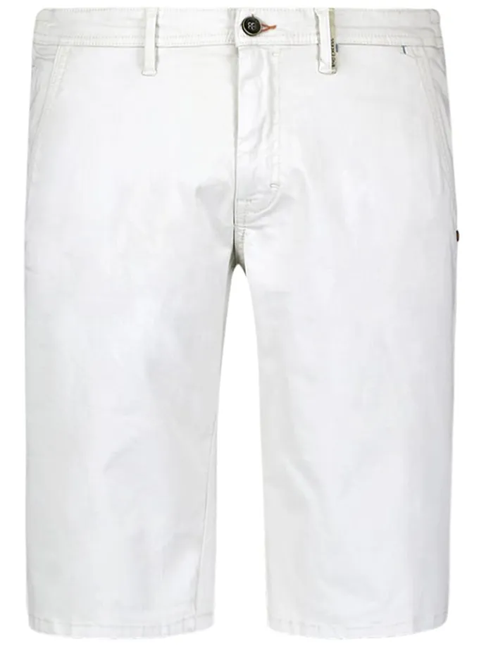 Shorts in Weiß