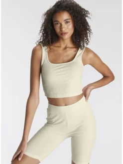 Shorty in beige
