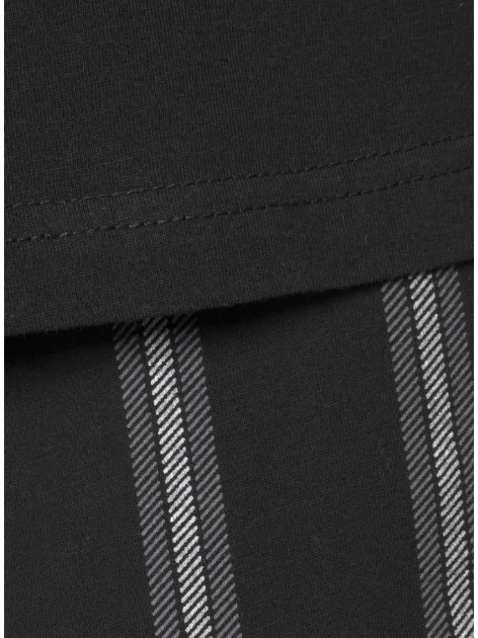 Shorty in schwarz-gestreift