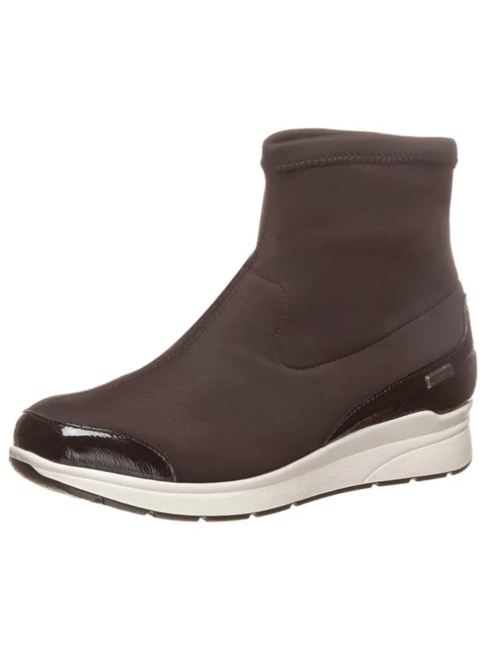 Slipper in Schwarz