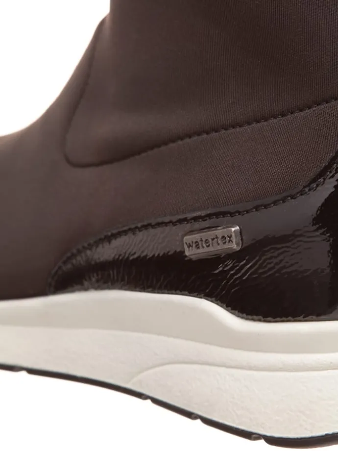 Slipper in Schwarz