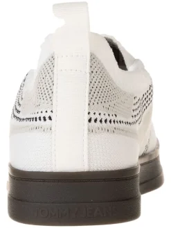 Sneakers in Creme