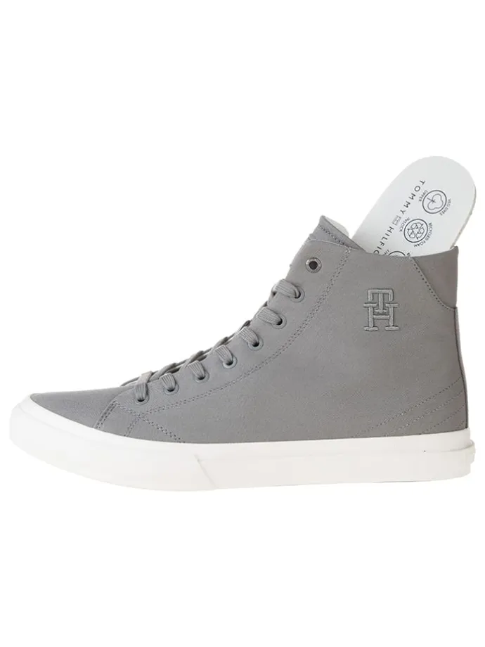 Sneakers in Grau