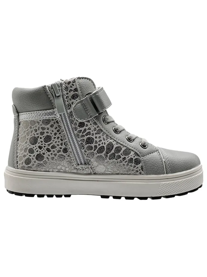 Sneakers in Grau