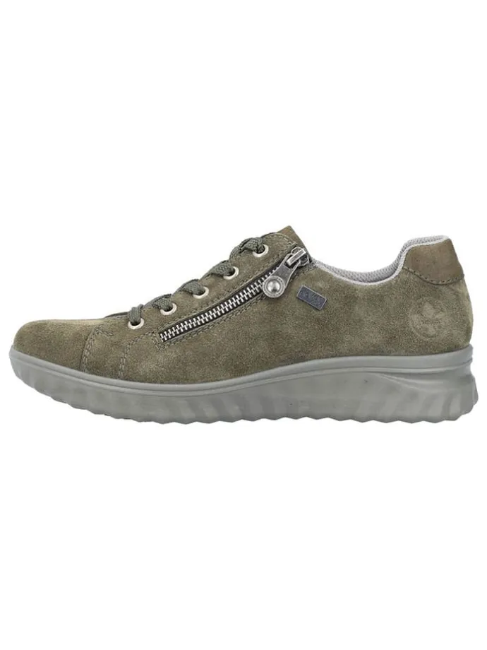 Sneakers in Khaki