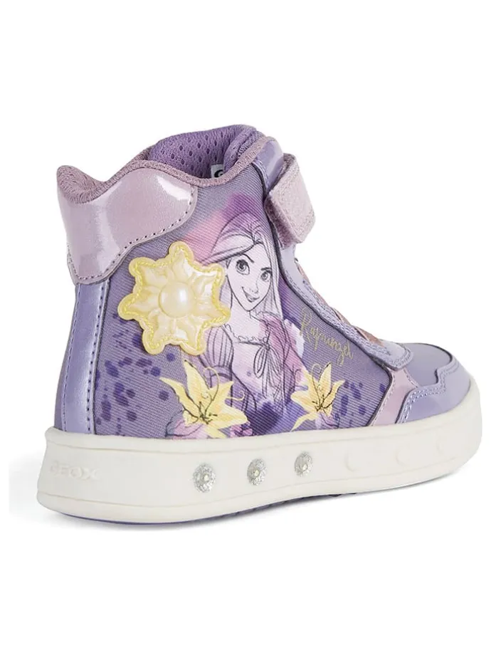 Sneakers in Lila